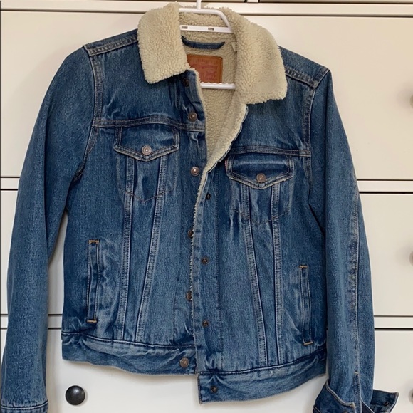 Levi’s fuzzy jean jacket - Picture 1 of 4